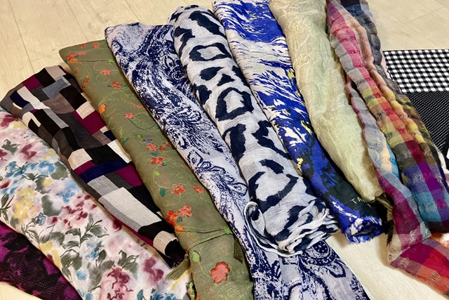 横浜・静岡のパーソナルカラー診断・パーソナルデザイン分析・メイク実習なら OnYourColor