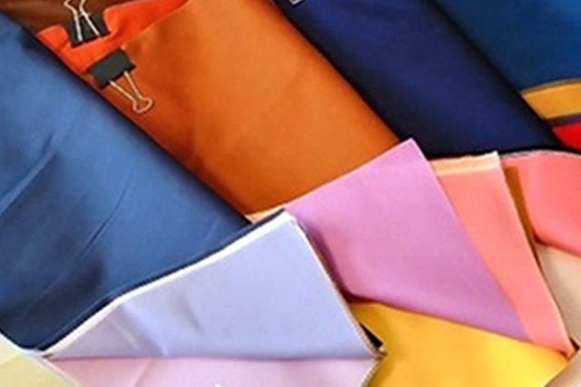 横浜・静岡のパーソナルカラー診断・パーソナルデザイン分析・メイク実習なら OnYourColor